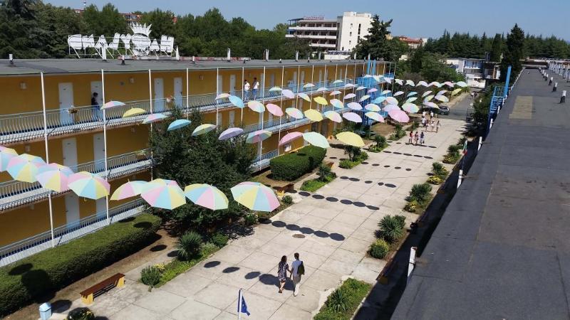 Continental Blu Hotel Slăntjev Brjag Exteriör bild