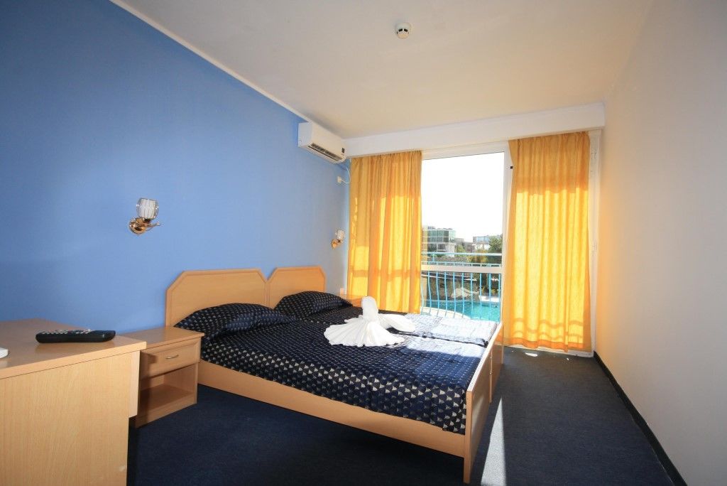 Continental Blu Hotel Slăntjev Brjag Exteriör bild