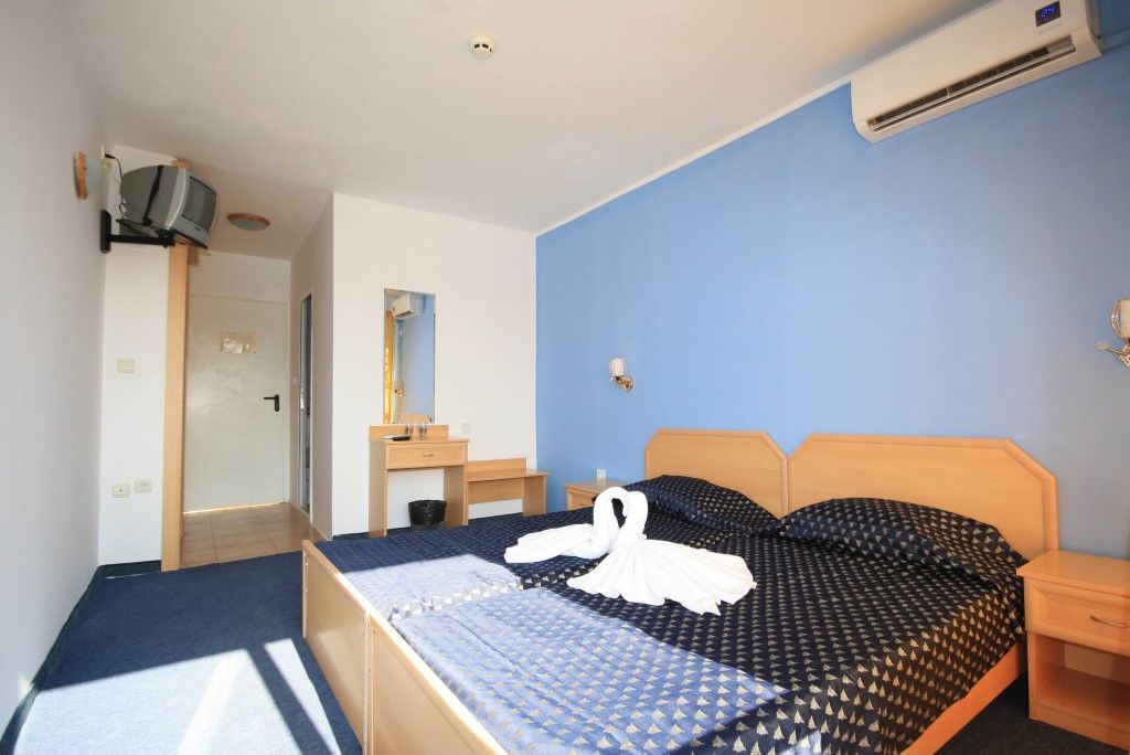 Continental Blu Hotel Slăntjev Brjag Exteriör bild
