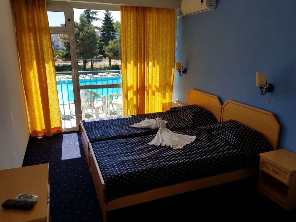 Continental Blu Hotel Slăntjev Brjag Exteriör bild