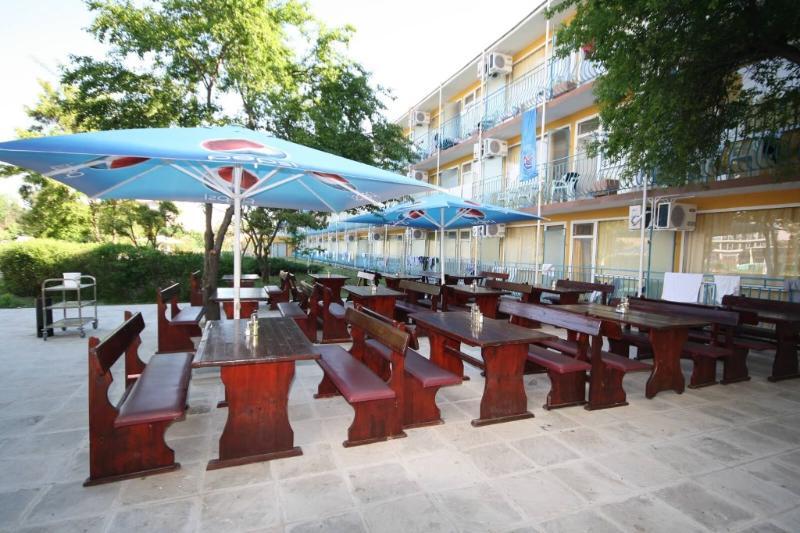Continental Blu Hotel Slăntjev Brjag Exteriör bild