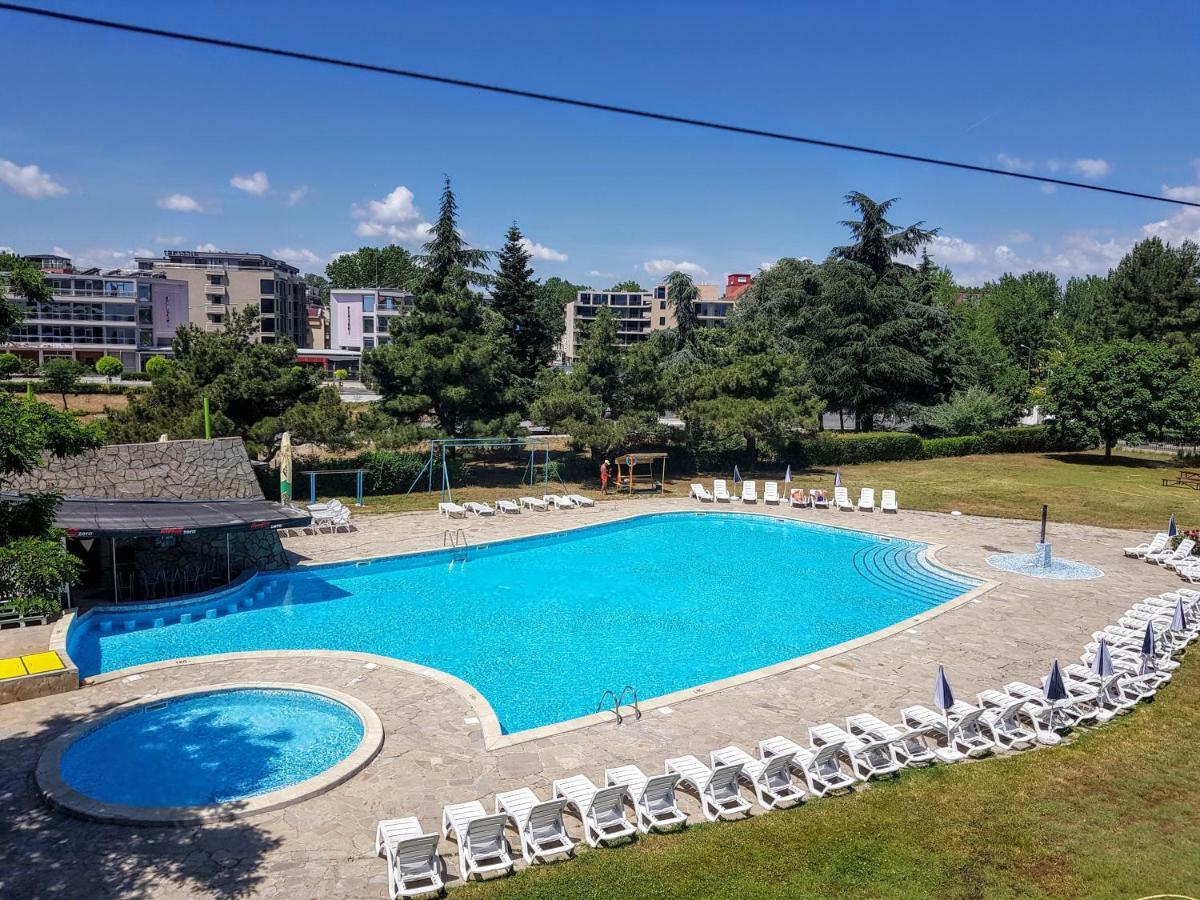 Continental Blu Hotel Slăntjev Brjag Exteriör bild