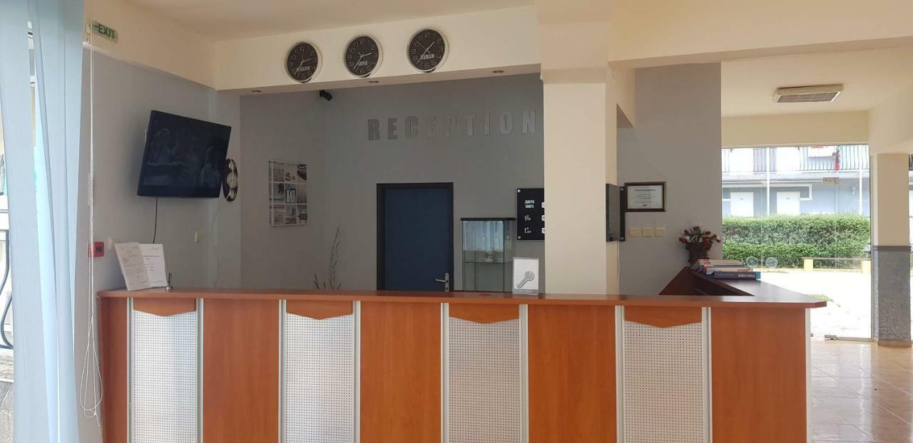 Continental Blu Hotel Slăntjev Brjag Exteriör bild